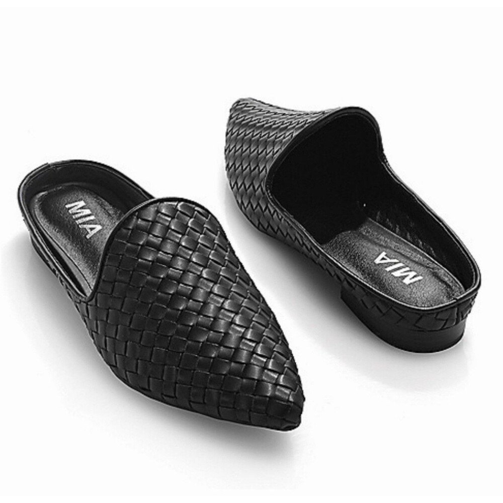MIA Johona Pointed Toe Flats Slip On Mules 8.5 NWOB